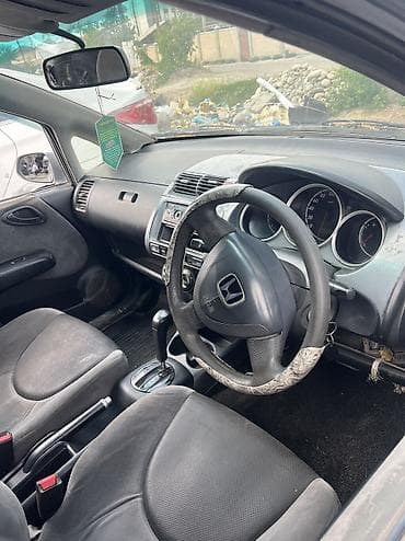 багаж фит: Honda Fit: 2002 г., 1.3 л, Вариатор, Бензин, Хэтчбэк — 7