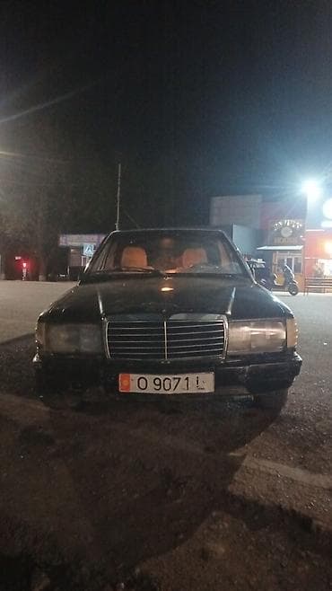 машина bwm: Mercedes-Benz 190: 1984 г., 2.3 л, Кол менен иштөөчү, Дизель, Седан — 1