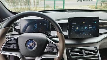 model y: BYD Qin: 2021 г., Автомат, Электромобиль, Седан — 7