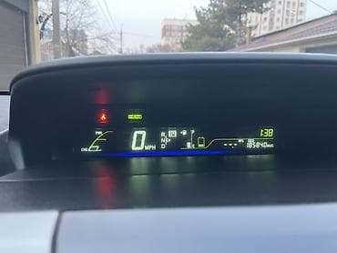 Продажа авто: Toyota Prius V: 2014 г., Вариатор, Гибрид, Универсал — 9