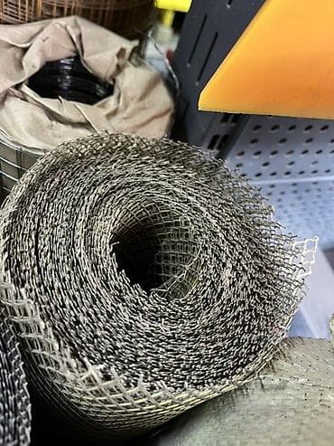 Бетонные еврозаборы: Металлическая сетка в рулоне - Тип: плетёная/сварная металлическая — 1