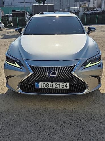Lexus ES: 2020 г., 2.5 л, Гибрид