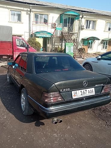 etari 700: Mercedes-Benz W124: 1992 г., 2 л, Механика, Бензин, Седан — 2