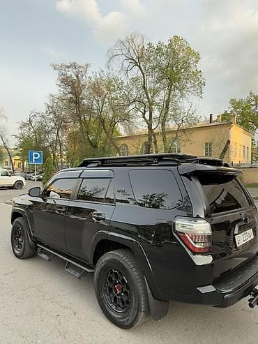 r15 185 65: Toyota 4Runner: 2023 г., 4 л, Автомат, Бензин, Внедорожник — 5
