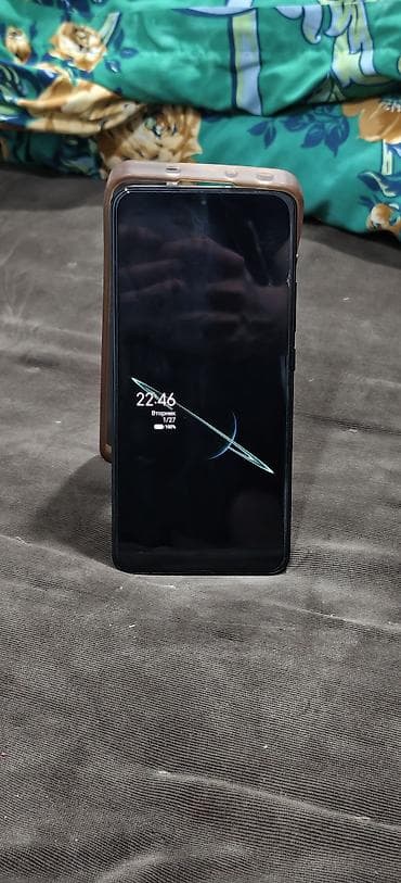 pixel 3 xl: Xiaomi, 13T Pro, Б/у, 256 ГБ, цвет - Черный, 2 SIM — 3