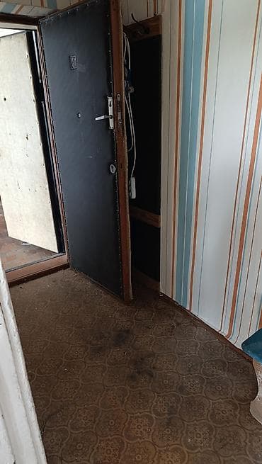 1 bedroom: 2 комнаты, 46 м², Хрущевка, 3 этаж, Старый ремонт — 3