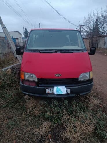 спортивный мото: Ford Transit: 1992 г., 2.5 л, Механика, Дизель, Фургон — 1