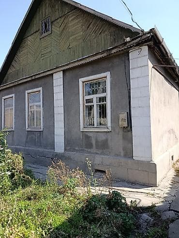 Кыймылсыз мүлк: Срочно продается дом в районе Баят с 3,6 соток земли по документам по — 2