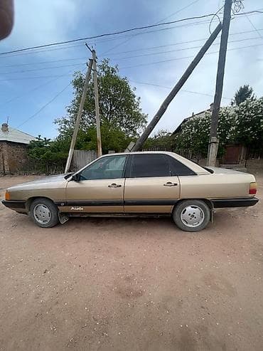 Транспорт: Audi 100: 1987 г., 2.2 л, Механика, Бензин, Седан — 1