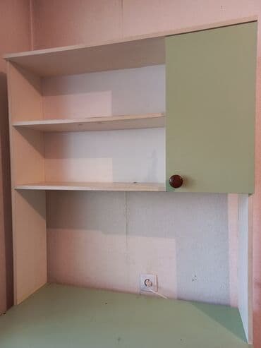 школьный стол с полками: Срочно Продаю компьютерный стол с книжными полками состояние хорошее — 2