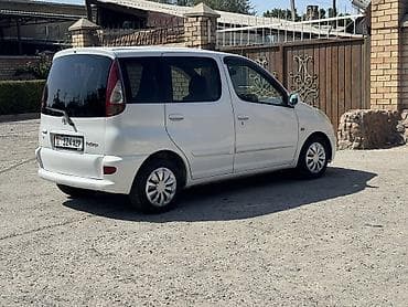 мотор 1 3: Toyota Funcargo: 2003 г., 1.3 л, Автомат, Бензин, Универсал — 1