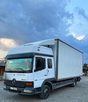 Унаа: Грузовик Mercedes‑Benz Atego 818, тентованный фургон. Основные — 4
