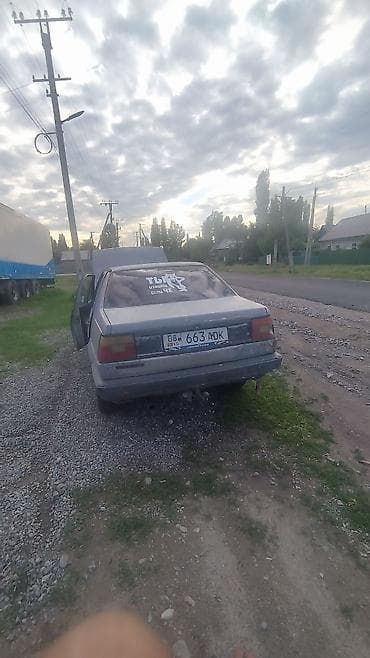 Volkswagen: Volkswagen Jetta: 1984 г., 1.8 л, Механика, Бензин, Седан — 3