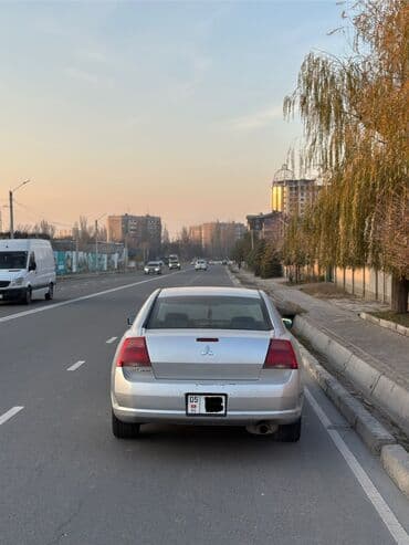 срочно продаю нужны деньги очень срочно: Mitsubishi Galant: 2005 г., 2.4 л, Автомат, Бензиновая, Седан — 3