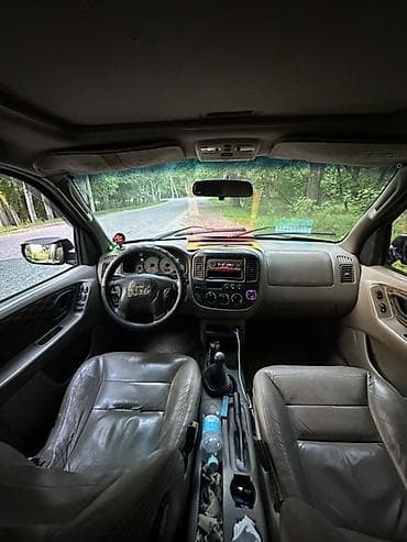 es 2019: Ford Maverick: 2002 г., 2 л, Механика, Газ, Внедорожник — 9