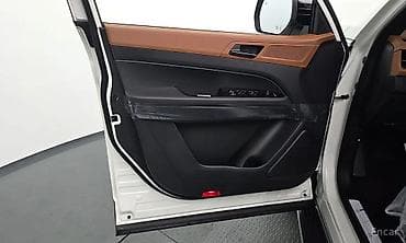 вечер: Ssangyong Musso: 2026 г., 2 л, Бензин, Пикап — 9