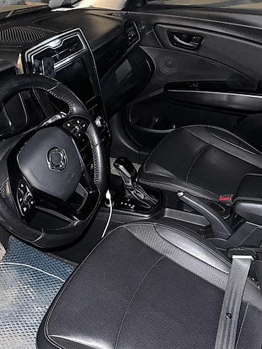 Ssangyong: Ssangyong Tivoli: 2020 г., Автомат, Кроссовер — 6
