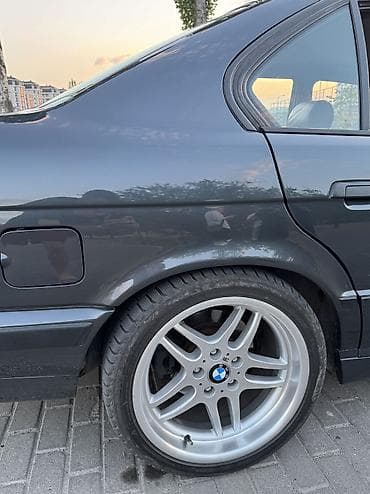 BMW 5 series: 1994 г. — 6