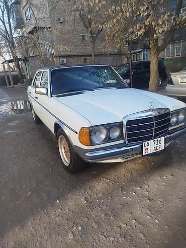 машину тайота: Mercedes-Benz W123: 1980 г., 2.3 л, Механика, Дизель, Седан — 1