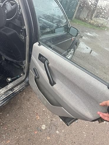 step spada: Volkswagen Passat Variant: 1991 г., 2 л, Механика, Бензин, Универсал — 6