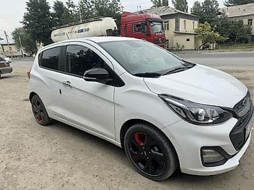 toyta vitz: Chevrolet Spark: 2021 г., 0.1 л, Автомат, Бензин, Хэтчбэк — 2