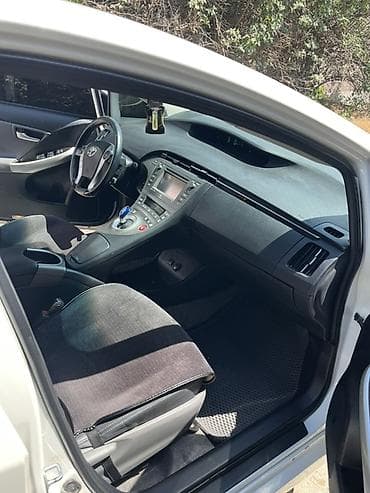 mini kooper: Toyota Prius: 2015 г., 1.8 л, Вариатор, Гибрид, Хэтчбэк — 7