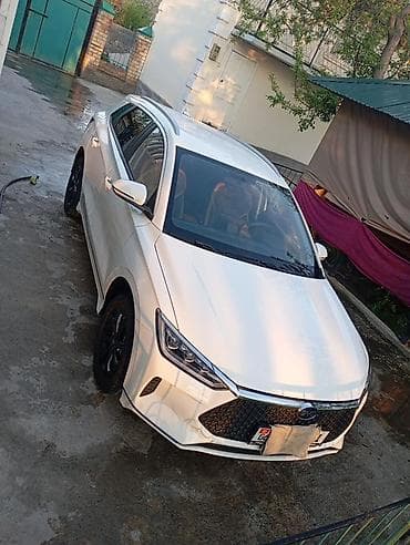 китайский автомобиль чанган: BYD E2: 2021 г., Электромобиль, Хэтчбэк — 4