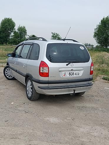 civic ek: Opel Zafira, серебристый компактвэн 5/7 мест - Кузов: 5-дверный — 4