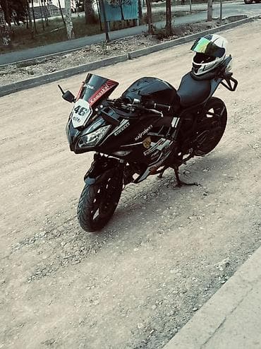Спортбайк Kawasaki, 250 куб. см, Бензин, Колдонулган