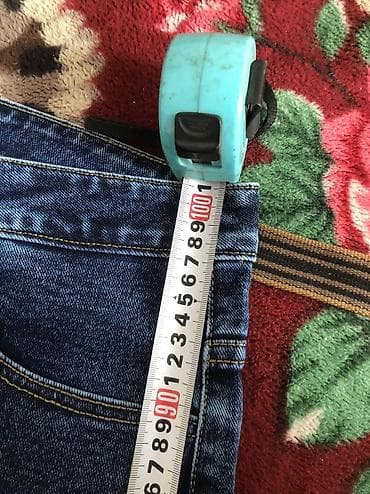 оригинал вещи: Джинсы Банан Широкие джинсы 
Новые 
Ширина 45см
Длина 101см — 10