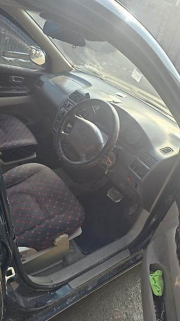 Toyota: Toyota Ipsum: 1999 г., 2 л, Автомат, Бензин, Минивэн — 2