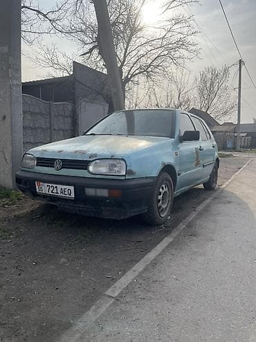 Volkswagen Golf: 1993 г., 1.8 л, Бензин, Хэтчбэк at lalafo.kg Volkswagen Golf: 1993 г., 1.8 л, Бензин, Хэтчбэк
