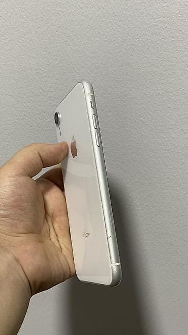 бэушный айфон 4: IPhone Xr, Б/у, 64 ГБ, Белый, Чехол, 81 % — 2
