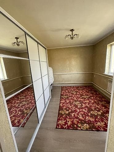 2 bedroom: Адрес:Ж/м Ак-Ордо 2 улица Ысык-Кол дом 43 Просторная 2‑комнатная — 3