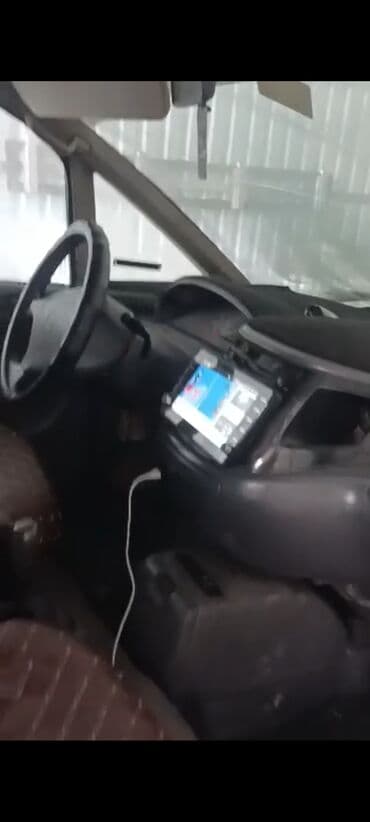 шина бу камаз: Toyota Previa: 1993 г., 2.4 л, Механика, Бензин, Минивэн — 8