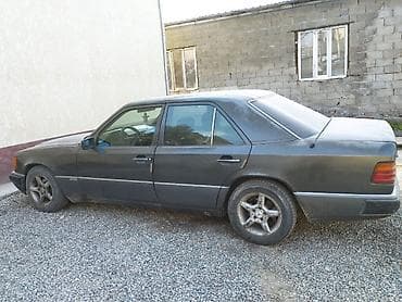 Mercedes-Benz W124: 1990 г., 2.3 л, Механика, Бензин, Седан — 4