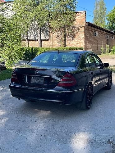 решетка радиатора на cls350: Mercedes-Benz E-Class: 2003 г., 2.7 л, Автомат, Дизель, Седан — 7