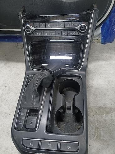 панель машины: Торпедо Hyundai Оригинал — 2