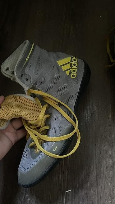 nike react: Мужские кроссовки, 40, 40.5, Adidas, Б/у, цвет - Серый, Платная доставка — 2