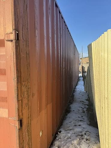 куплю контейнеры: Продаю Морской контейнер 20-40-45 футов (standard), красный — 2