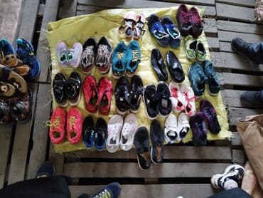 Босоножки, сандалии, шлепанцы: Оптом обувь из Южной Кореи ботасытуфлишлепанцы,кроксы мужские — 3