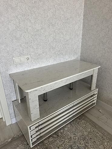 Тумба и подставка для телевизора, Напольная, ЛДСП, цвет - Серый at lalafo.kg Тумба и подставка для телевизора, Напольная, ЛДСП, цвет - Серый