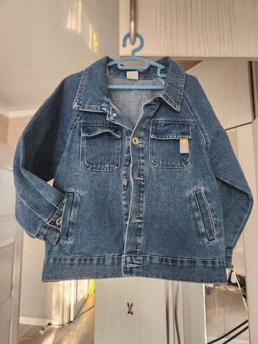 брендовые вещи оригинал: Куртка джинсовая новая,примерно 5-6 лет 700 сом,в подарок шапка,почти — 5