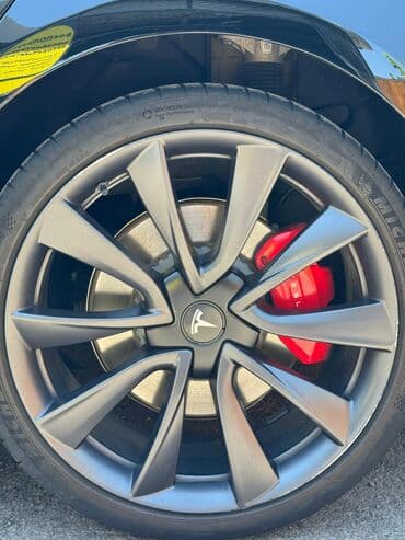 электрический насос для автомобиля цена: Tesla Model 3 Performance, 2020 года Цвет: Чёрный кузов / Белый салон — 5