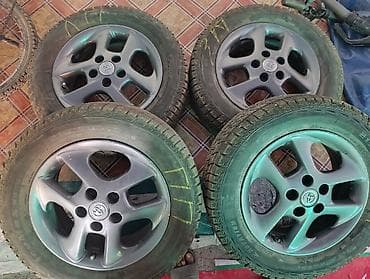 диски toyota: Колеса в сборе 215 / 60 / R 16, Зимняя шипованная, Б/у, Комплект, Легковые, Литые, отверстий - 5 — 1