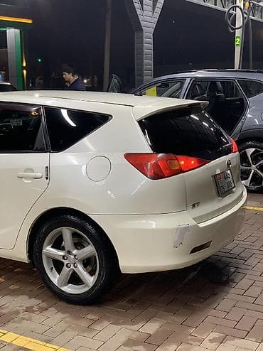 Toyota Caldina: 2003 г., 2 л, Автомат, Бензин, Универсал at lalafo.kg Toyota Caldina: 2003 г., 2 л, Автомат, Бензин, Универсал