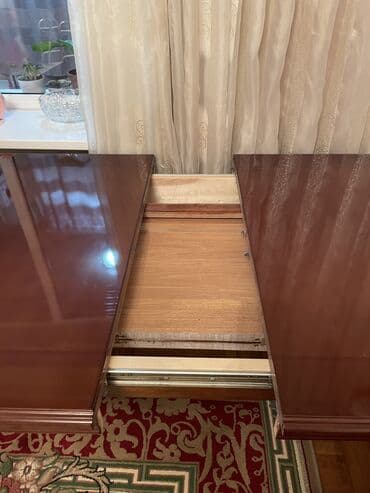 мебель бишкек столы и стулья фото цены: Продается стол 1.10х2м(2.5м). Реальным клиентам уступим. Стол — 3