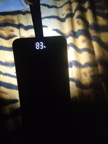 Портативный аккумулятор (power bank) с цифровым индикатором заряда и