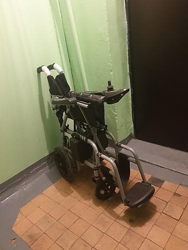 Майыптардын арабалары: Электрическая инвалидная коляска с джойстиком управления - Компактная — 4