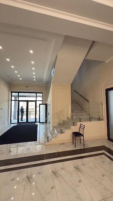 Сдаю в аренду гараж: Сдача 20$ за кв.м 65 кв.м 20*65=1 300 Окончательно торг 1200$ в мес — 8